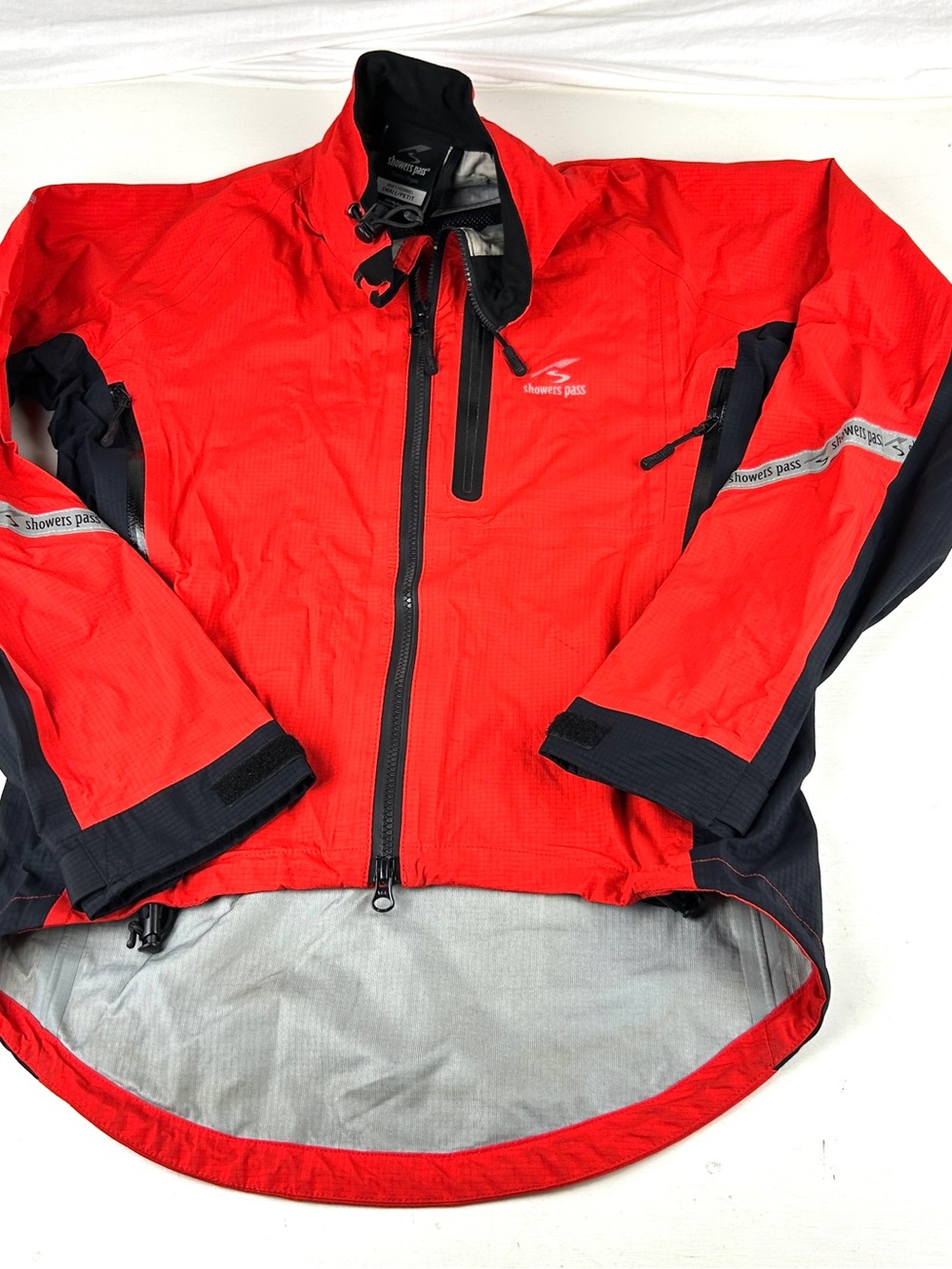 Showers Pass Jacket Mens Small Red Cycling Waterproof Rain Windbreaker